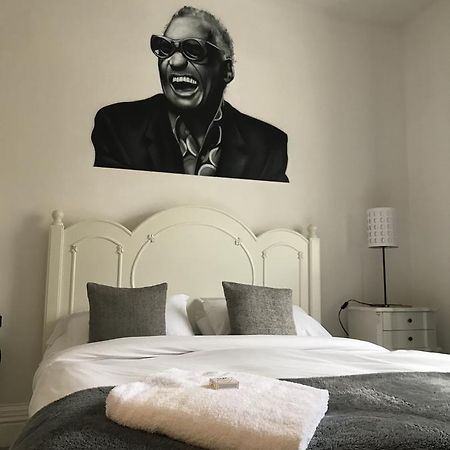 Wansford Country Lounge B&B מראה חיצוני תמונה