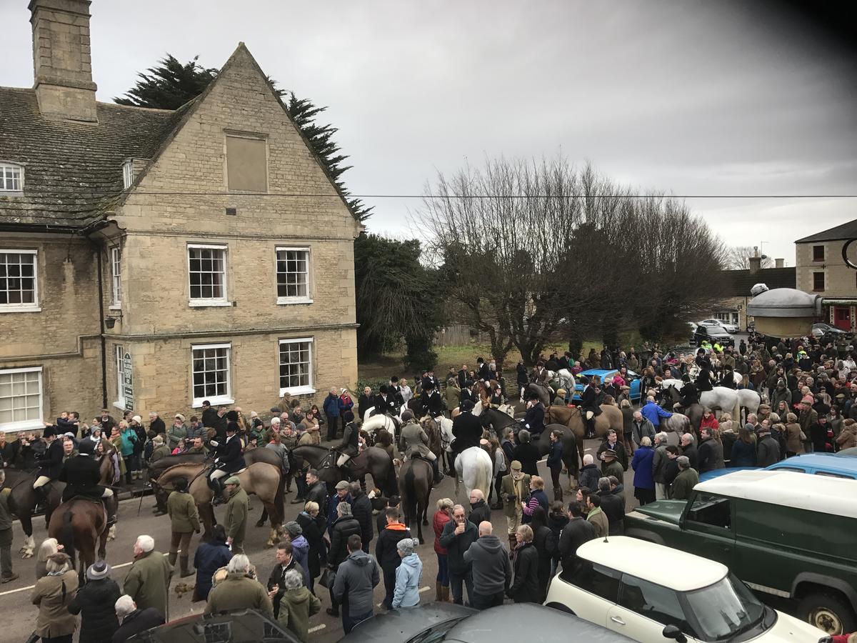 Wansford Country Lounge B&B מראה חיצוני תמונה
