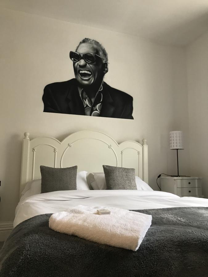 Wansford Country Lounge B&B מראה חיצוני תמונה